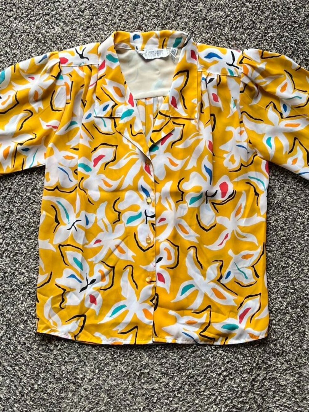 SK&Company Vtg Yellow Button-up Shirt Wmn 10 Yellow Floral Summery Vacation Top